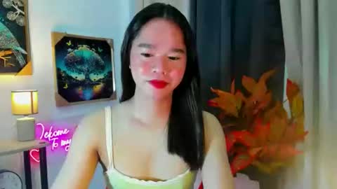 ashy online show from December 16, 11:49 am