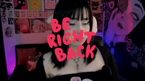    rawr   Anne Independent model      online show from December 22, 2:36 am