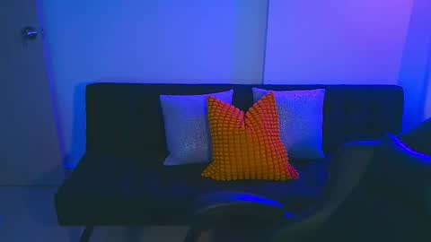 Yulienne online show from February 22, 9:37 pm