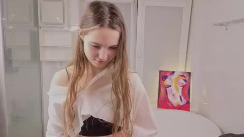 Emily online show from February 7, 5:50 pm