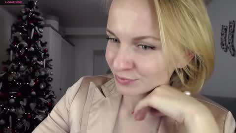 Lillya online show from December 27, 5:48 pm