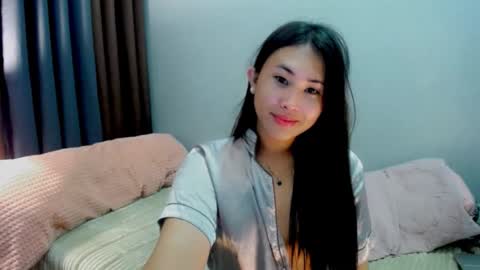 yuriyumixx_xoxo online show from January 8, 5:28 pm