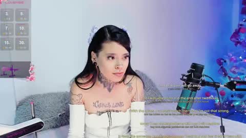 tazzie online show from December 5, 7:49 am