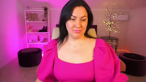 Zafiramoonn online show from April 20, 5:54 am