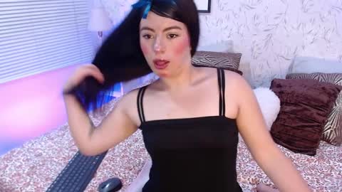  Zafiro   online show from March 29, 3:33 pm