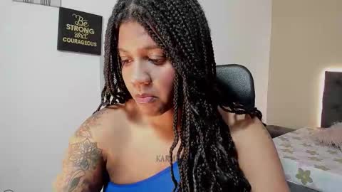Snapshot of zahra_rose chatting on October 22, 8:36 pm zahra_rose online show from October 22, 8:36 pm