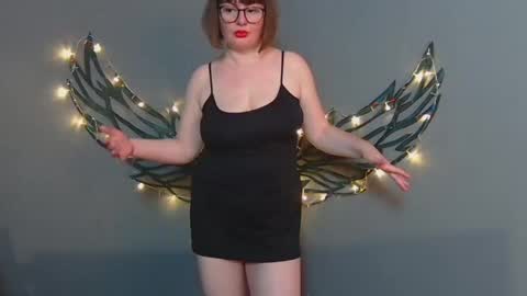 zannadreil online show from May 28, 1:58 am