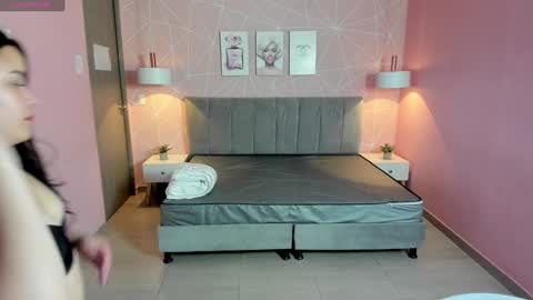Snapshot of zara__sweet chatting on February 8, 12:06 pm Zara Sweet online show from February 8, 12:06 pm