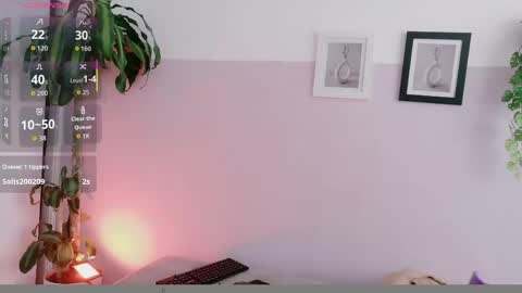 zara_fire online show from May 31, 6:42 pm