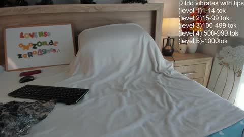 Snapshot of zaraagnes chatting on September 15, 10:12 am Agnes online show from September 15, 10:12 am