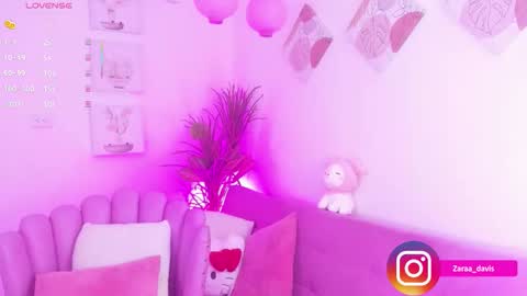 Zara online show from October 2, 10:15 pm