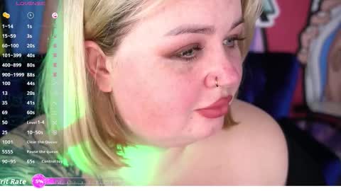 Lola online show from February 3, 8:56 pm