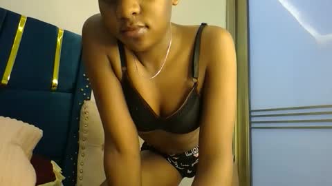 zariah online show from April 16, 8:08 pm