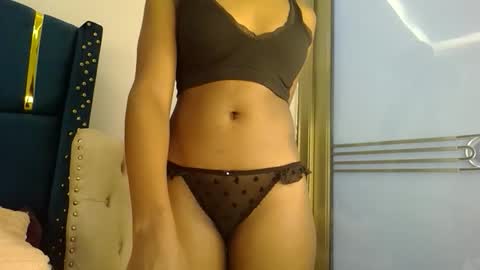 zariah online show from March 15, 8:33 pm