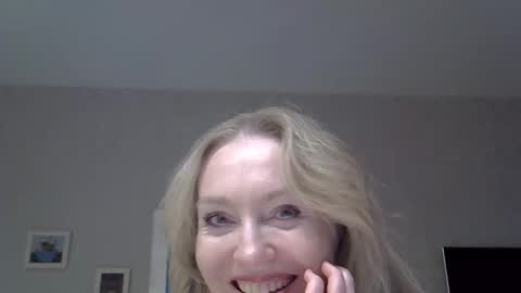 Zarina Swift online show from November 4, 11:15 am