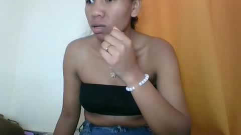 Snapshot of zedidia chatting on October 15, 8:17 am zedidia online show from October 15, 8:17 am