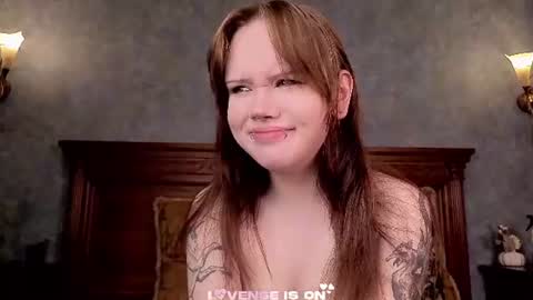 Emilia online show from June 27, 1:50 am
