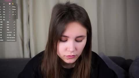 Emilia online show from November 15, 1:17 am