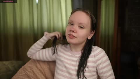 Emilia online show from May 2, 2:15 am