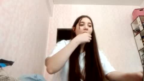 zeniabrossoit online show from March 2, 7:15 am