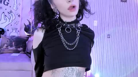 Snapshot of zephirah_abney chatting on September 26, 3:20 pm    online show from September 26, 3:20 pm