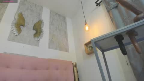 Snapshot of zhamira_21 chatting on September 30, 9:52 pm ZHAMIRA ANDRES online show from September 30, 9:52 pm