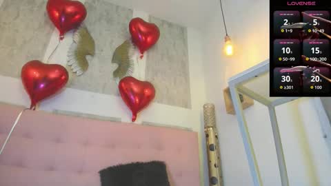 ZHAMIRA  ANDRES online show from February 17, 8:41 pm