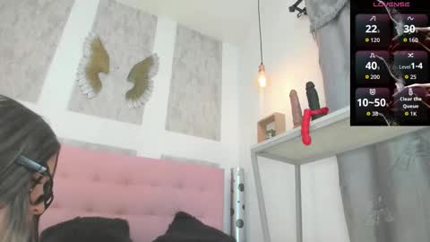 ZHAMIRA  ANDRES online show from March 11, 12:48 am