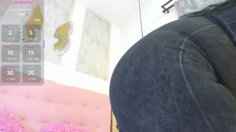 Snapshot of zhamira_21 chatting on September 28, 9:31 pm ZHAMIRA ANDRES online show from September 28, 9:31 pm
