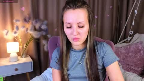 Zlata  Mon Tue Thu Fri Sun Sa GMT 3 0000pm - 0600pm  online show from February 22, 9:10 am