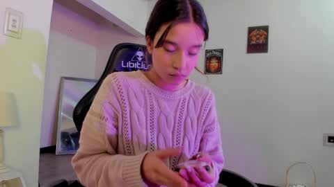 zoe_dear online show from April 15, 7:58 pm