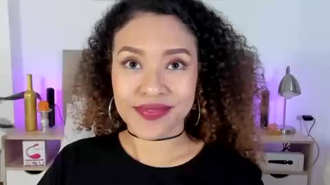 Zoe Gruber online show from February 2, 1:15 am