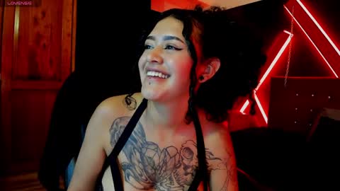 zoe  online show from April 12, 7:55 am