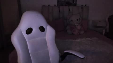 Zoe online show from November 19, 11:32 am