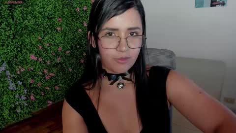 Snapshot of zoe_wattson chatting on September 22, 3:49 am Zoe online show from September 22, 3:49 am