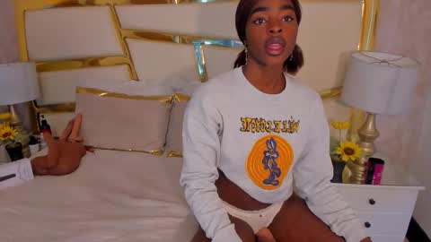 Zoecarrter online show from February 27, 3:23 pm