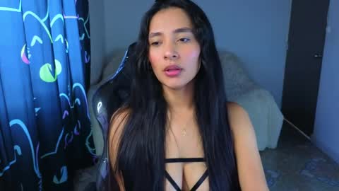 pamela online show from April 9, 3:50 pm