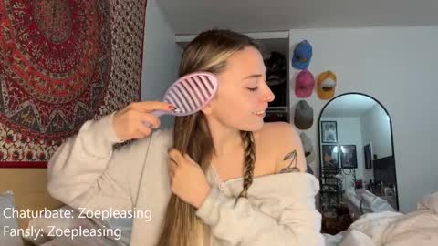 zoepleasing online show from October 12, 2:36 am