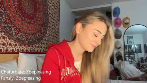 zoepleasing online show from October 9, 11:31 pm