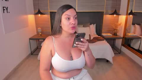 ZOE online show from March 31, 3:23 pm