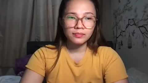 zoey_foryou online show from December 2, 8:59 am