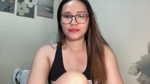 zoey_foryou online show from June 1, 12:07 pm