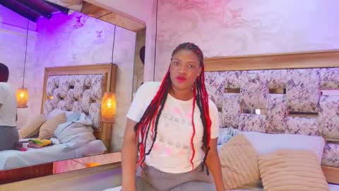 zoley  online show from November 28, 3:20 am