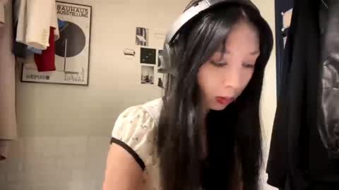 Mei online show from April 20, 10:40 am