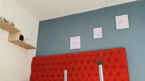 Zuri  online show from October 9, 7:29 pm