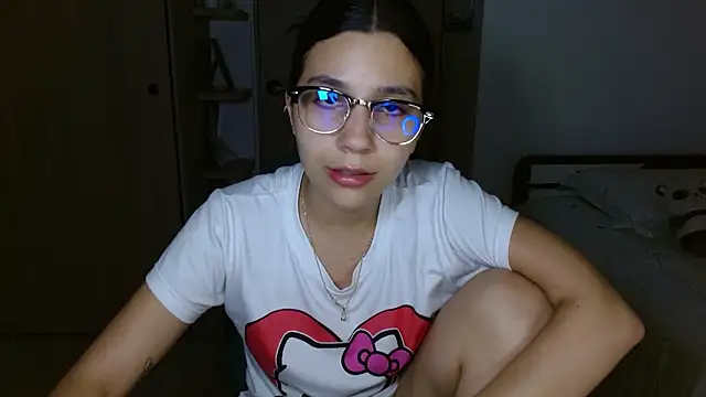 mia  lopez  online show from March 5, 4:30 am