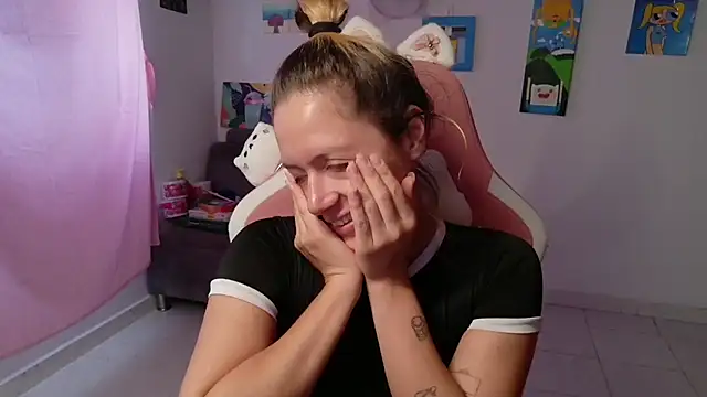 MommyMiaWs online show from February 7, 4:44 pm