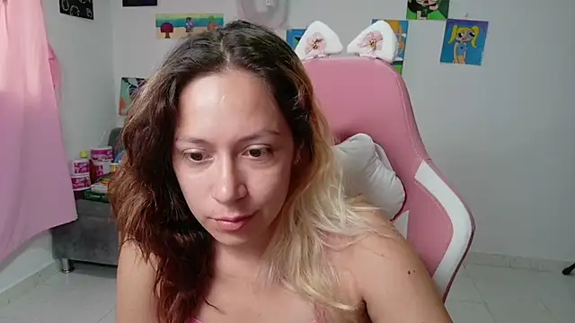 MommyMiaWs online show from February 3, 1:27 pm