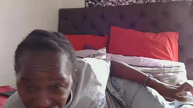 sluttylaura21 online show from November 5, 1:16 pm