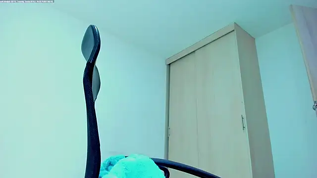 monica little23 online show from March 31, 12:38 pm